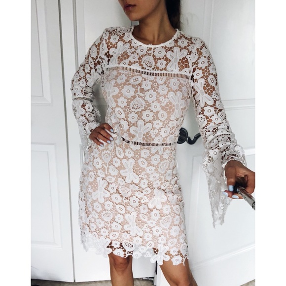 Bloomingdale’s White Lace Dress - Picture 2 of 3
